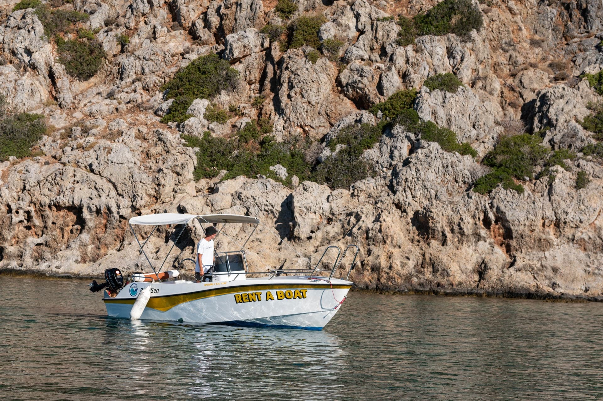 Small Boat with Skipper 2h
