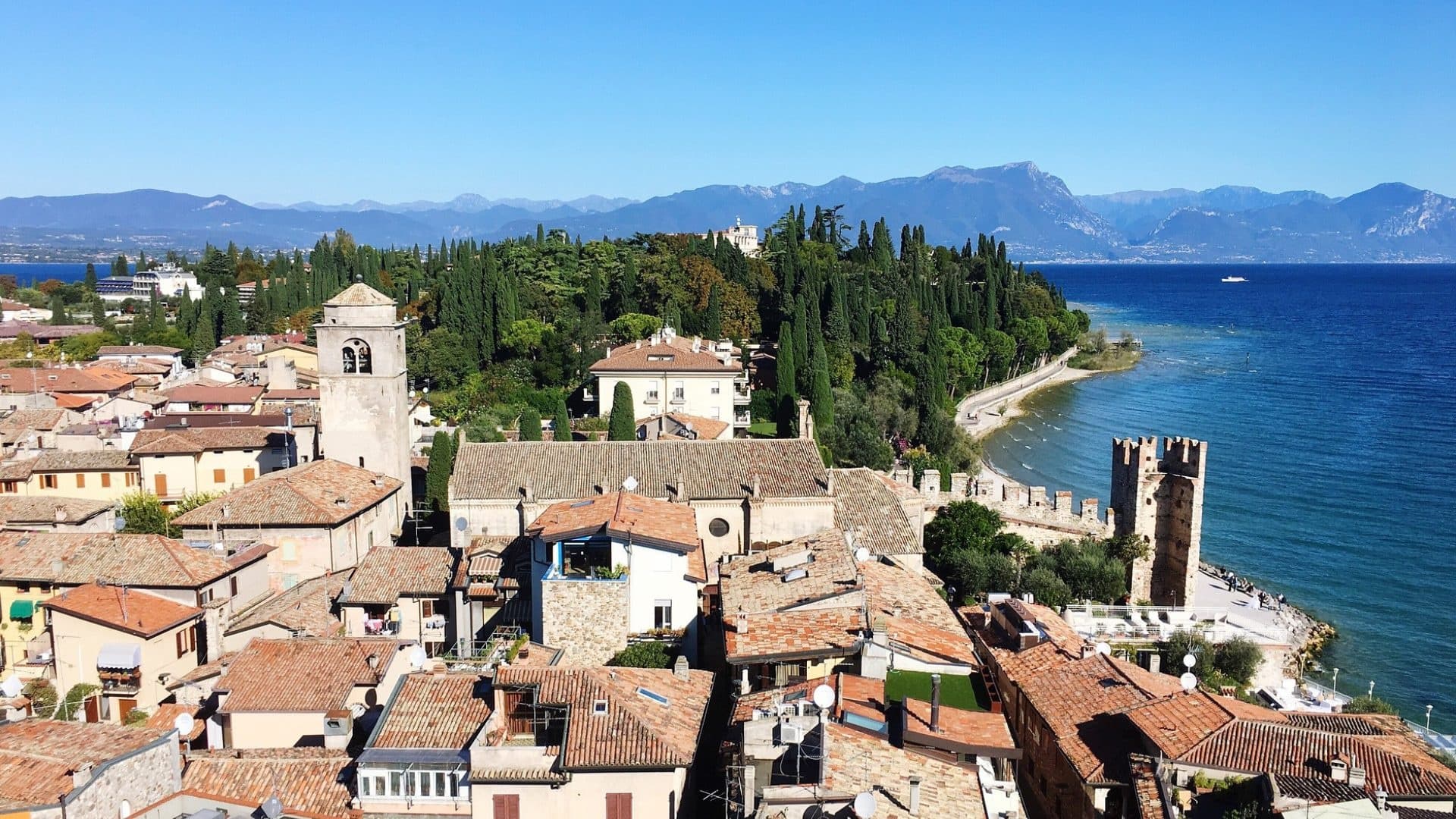 Verona and Garda lake day tour from Venice and Treviso