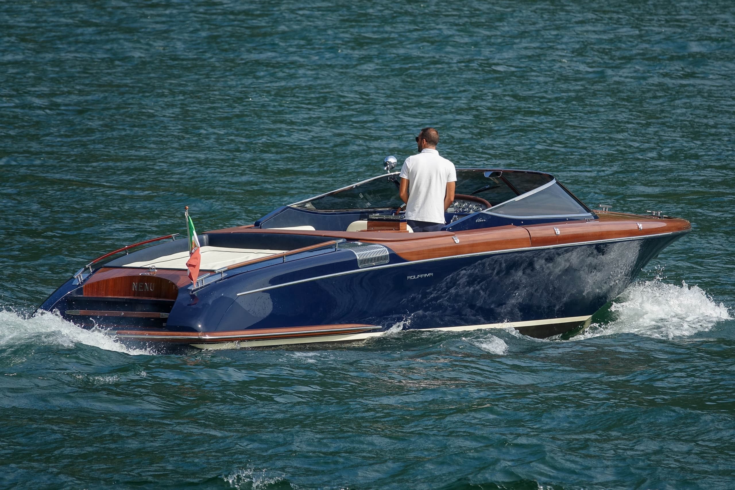 Riva Aquariva - The Village Tour