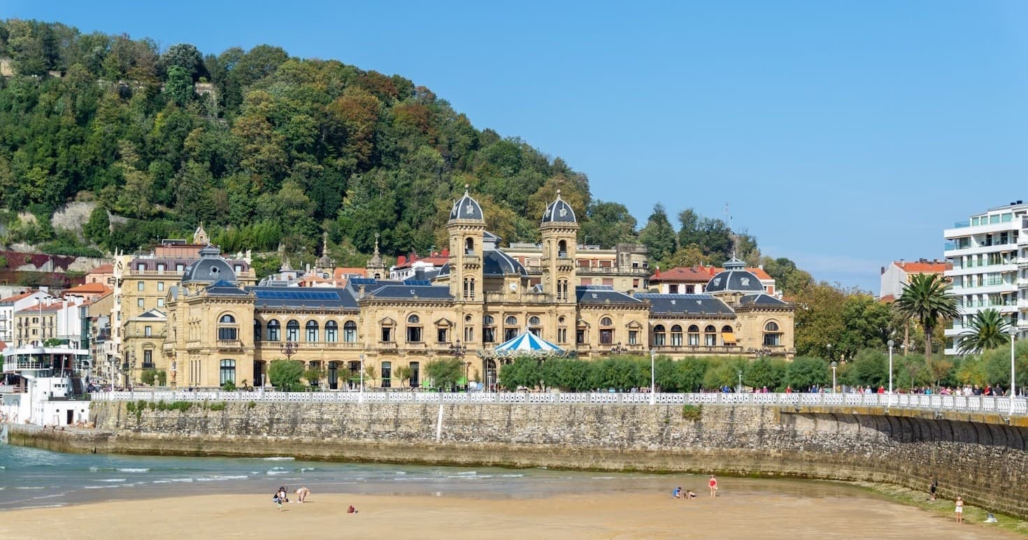 San Sebastian Walking & Sightseeing