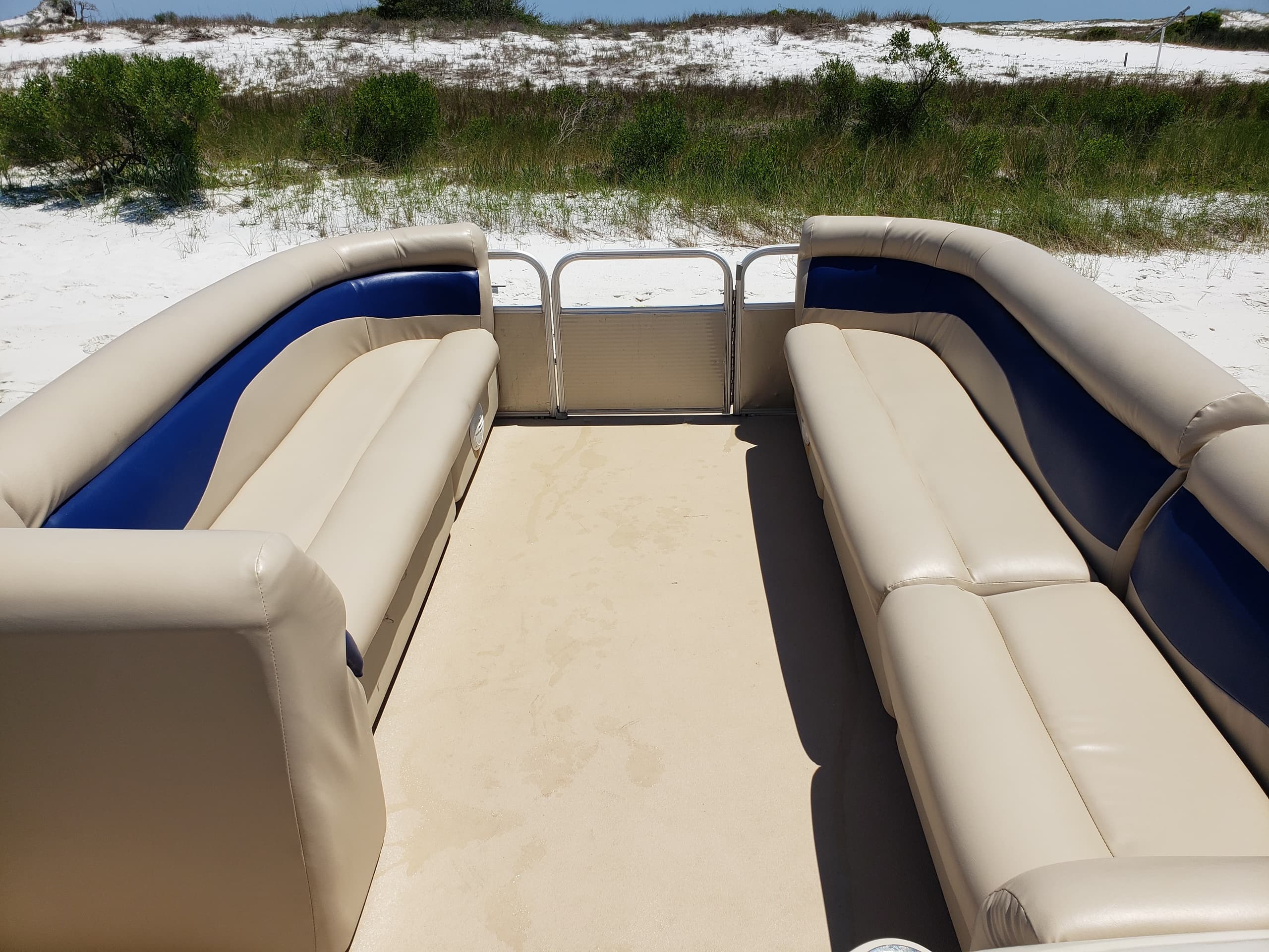Half Day - 24' Pontoon w/90hp
