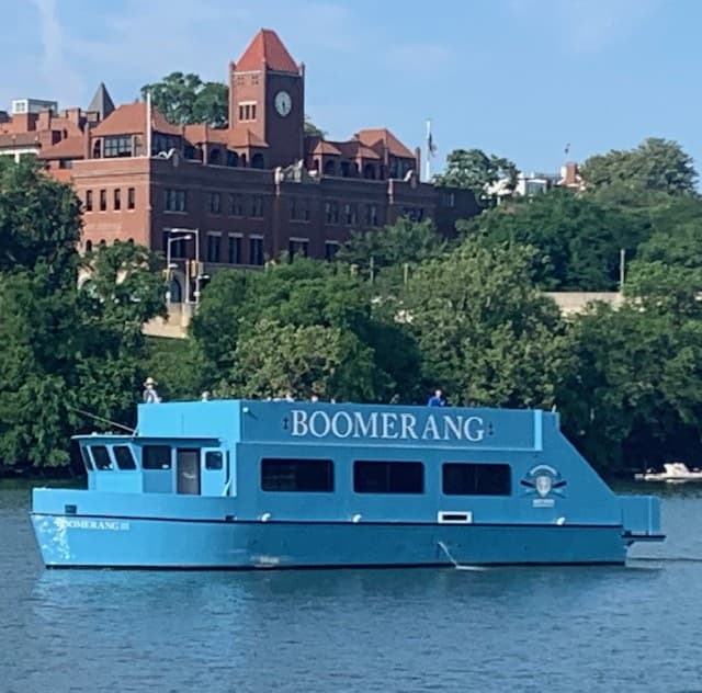 Boomerang Sightseeing Cruise