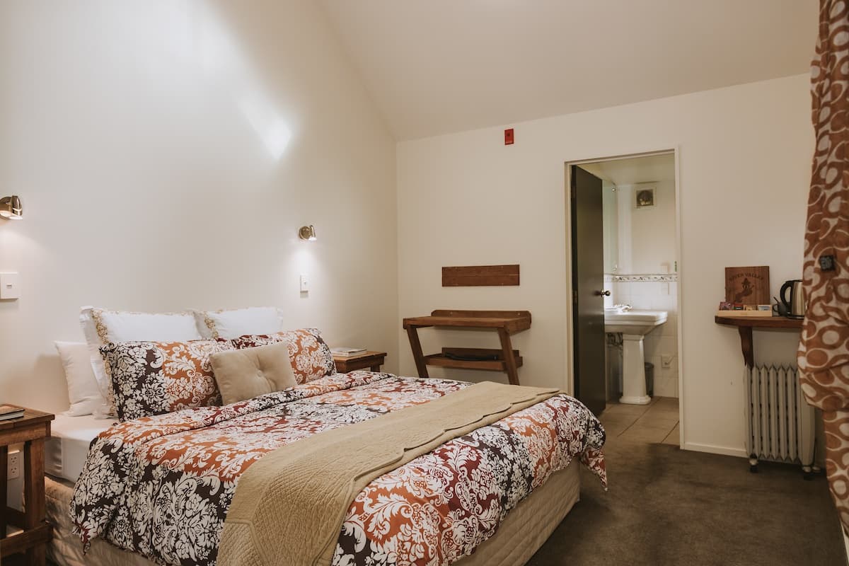 Riverside Guest Rooms