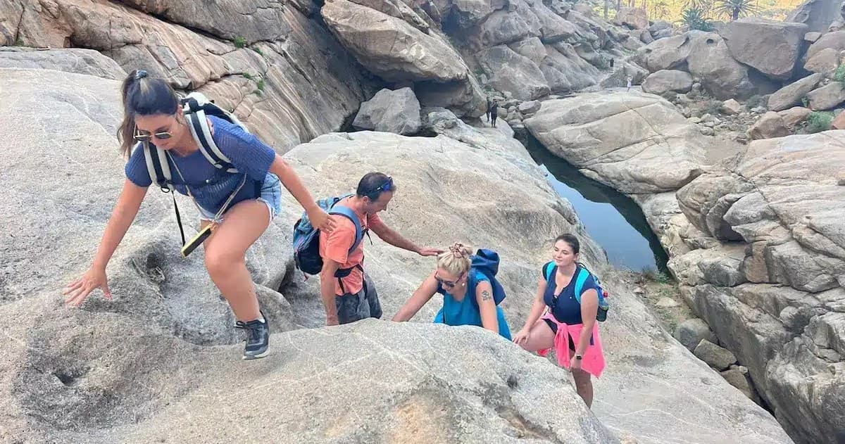 Canyon & Caves hike.
