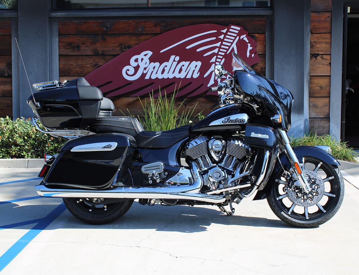 2024 Roadmaster Limited - Black Azure Crystal
