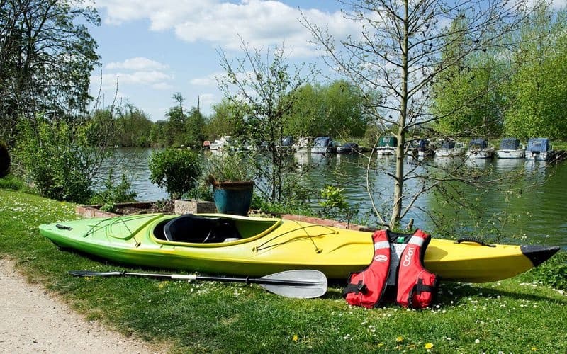 Multi-Day Adventure: Thames Canoe Hire, The Boat Yard to Windsor