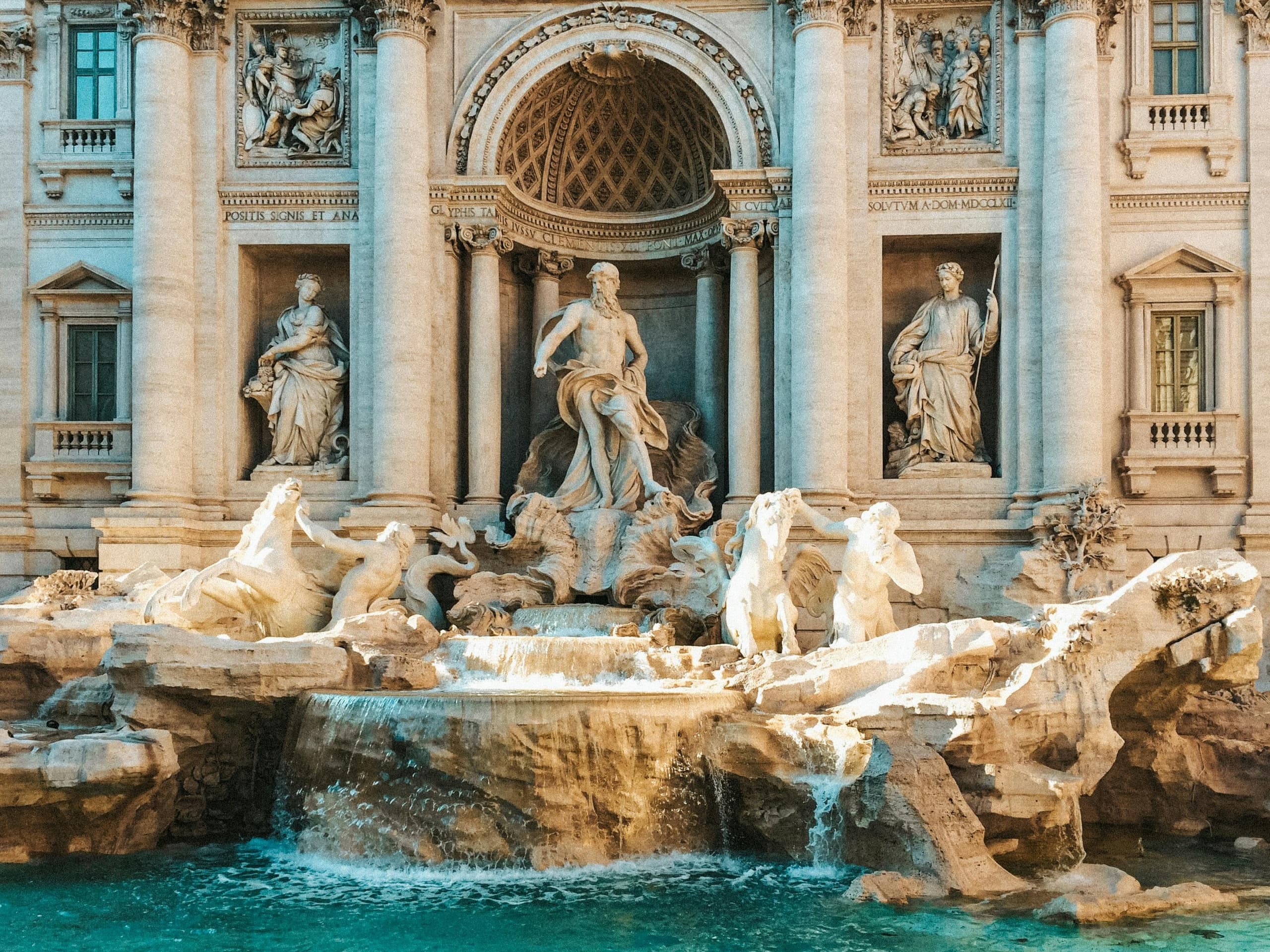 Trevi Fountain Underground: Guided Tour Experience