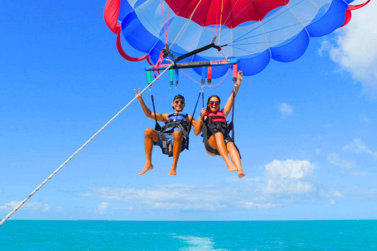 Parasailing - Smathers Beach
