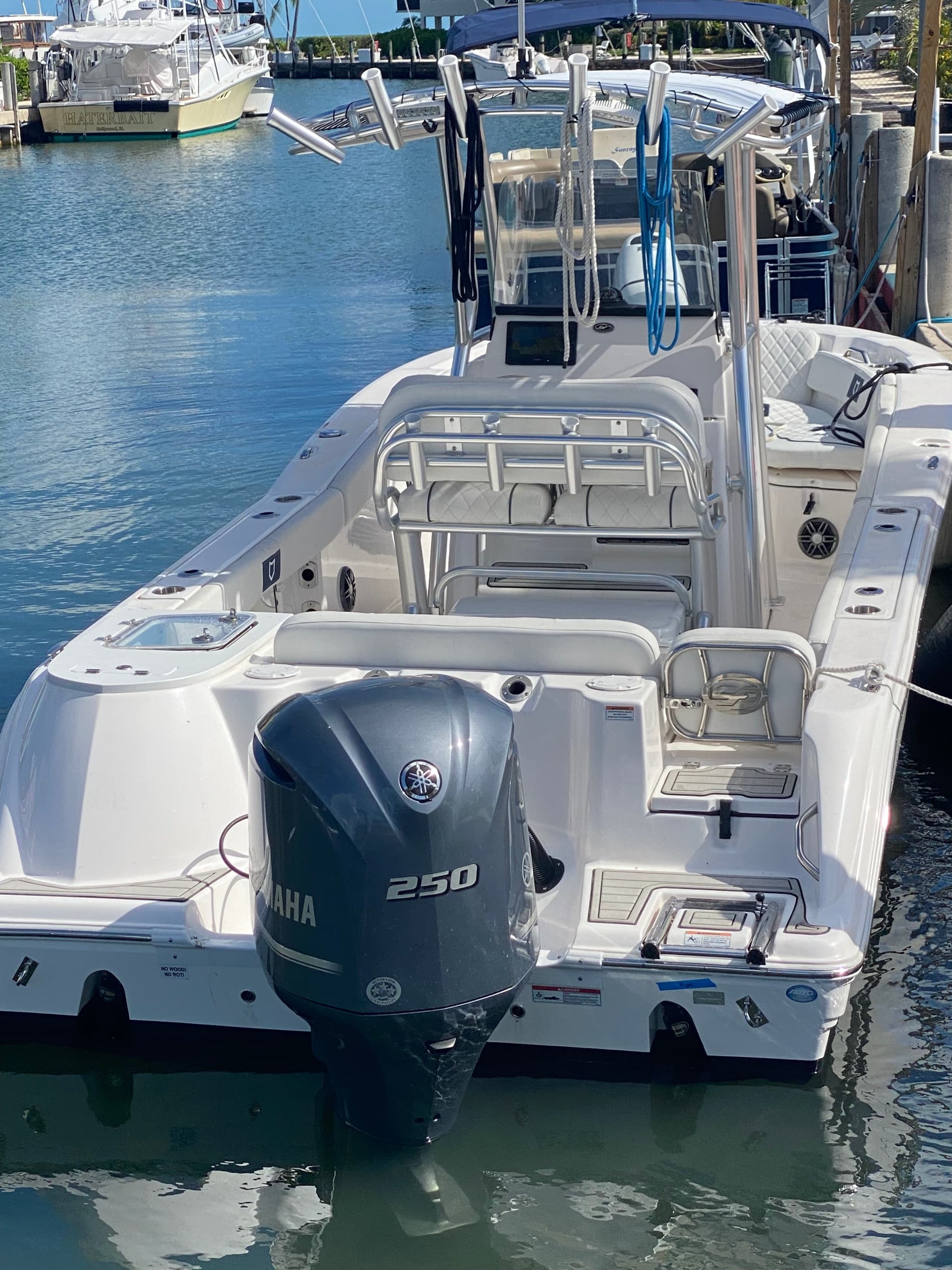 25ft Sea Fox: T-Top, 250 HP Yamaha Four Stroke - Foxy Lady