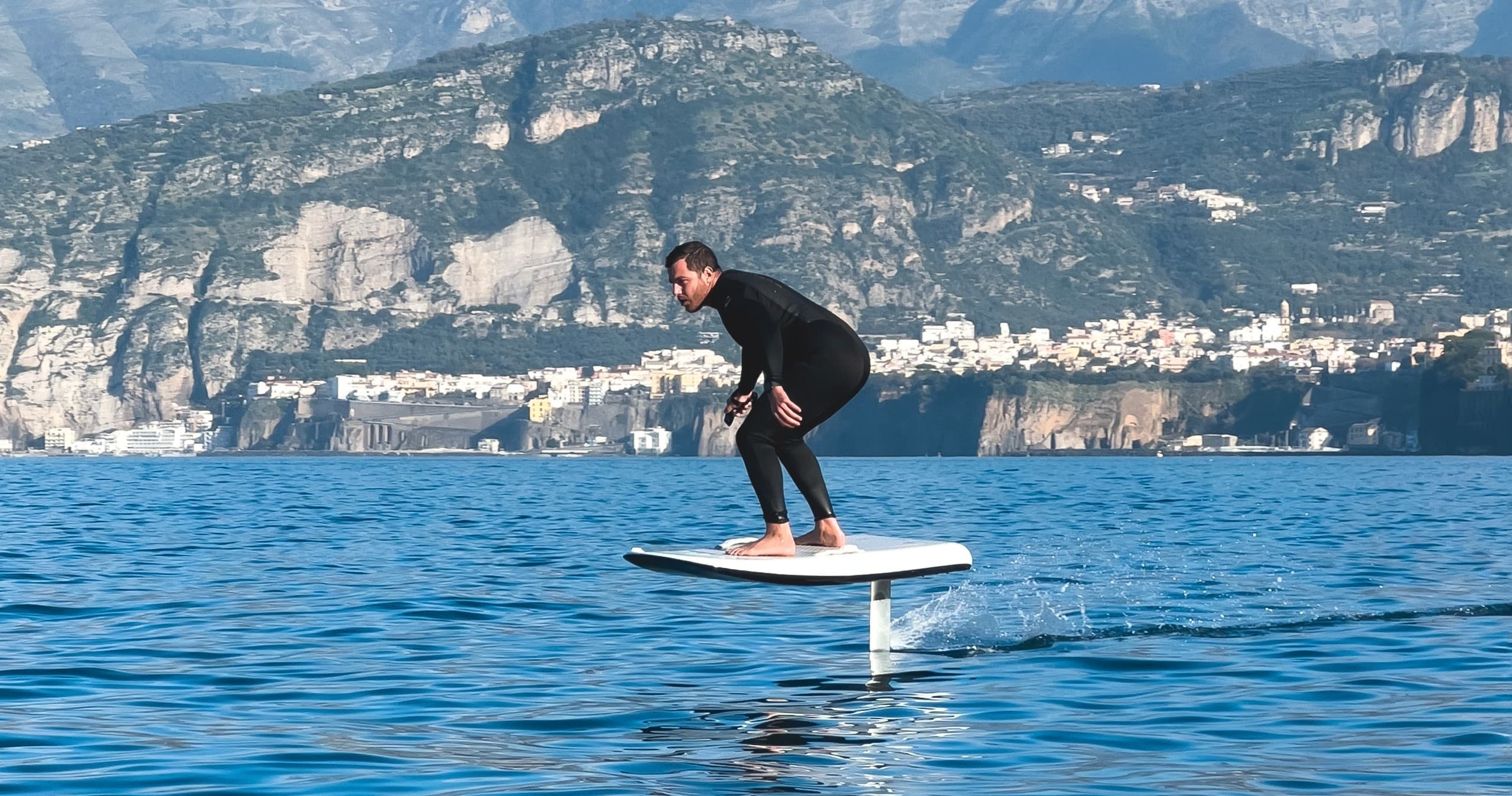 Lezione di eFoil Fliteboard a Capri