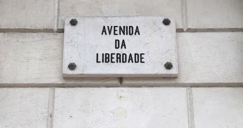 Lisbon Luxury Shopping Private Tour