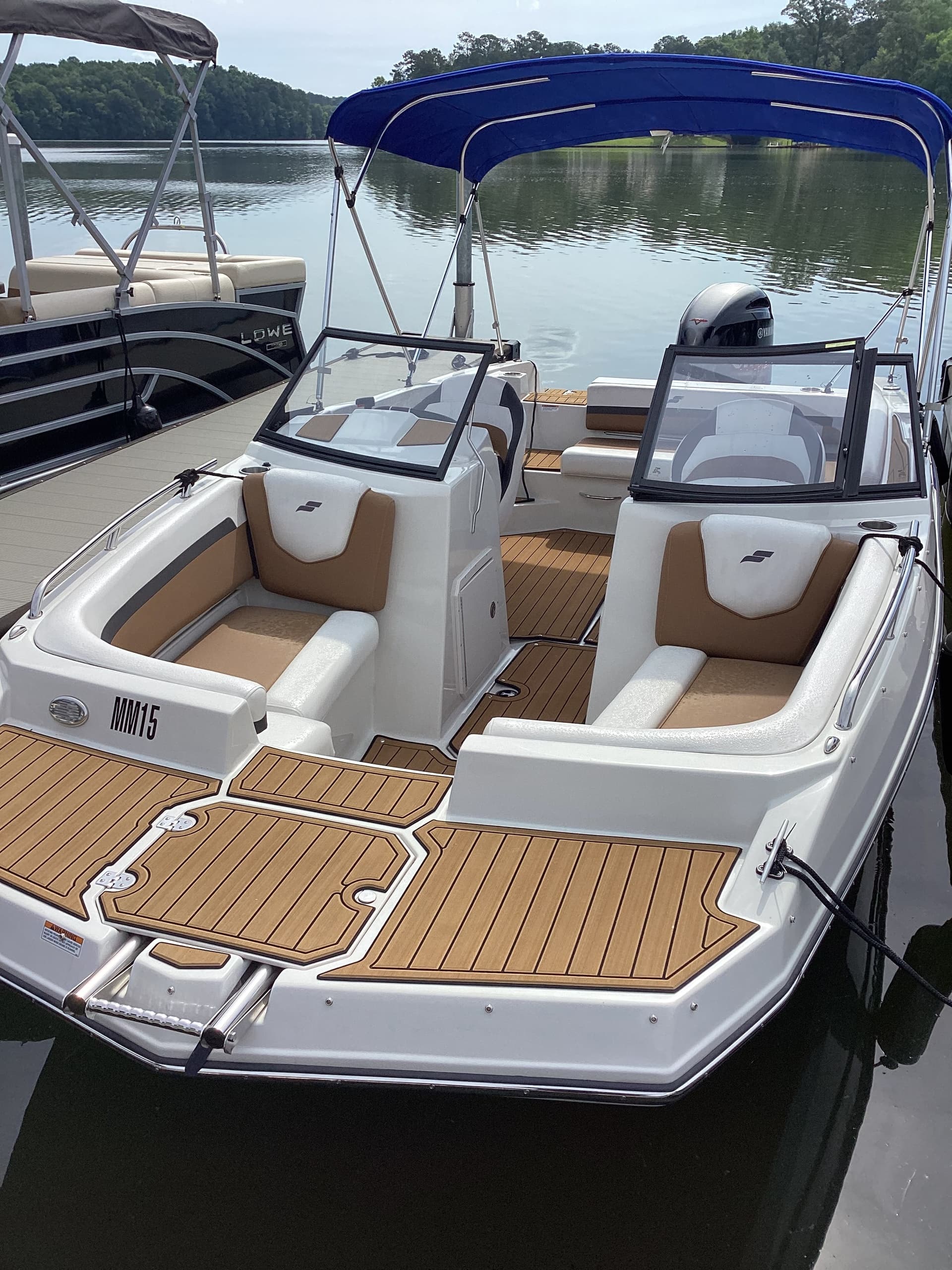 Starcraft Deckboat *NO TOW*