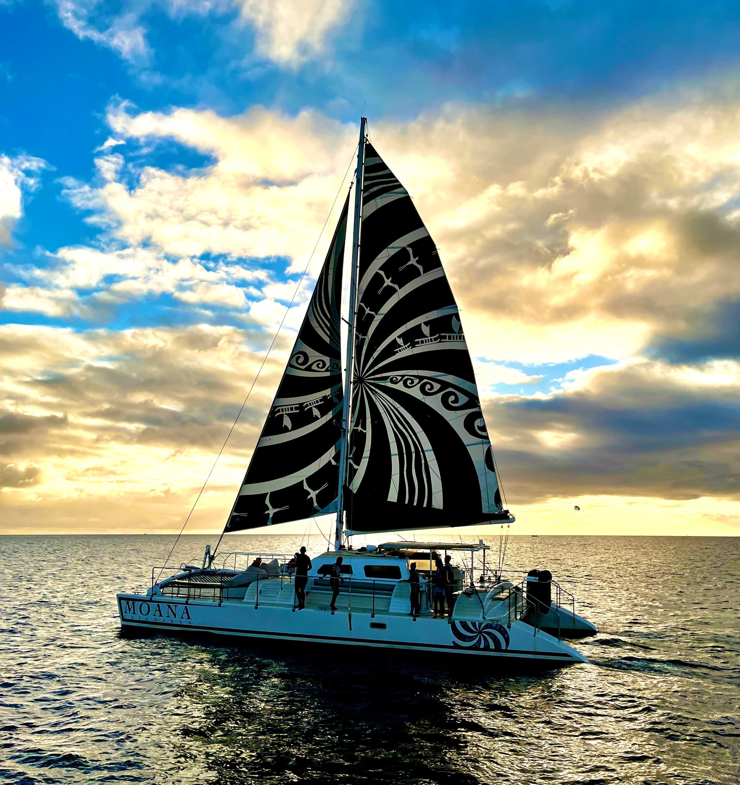 Friday Sunset Cocktail Sail & Fireworks Cruise Combo