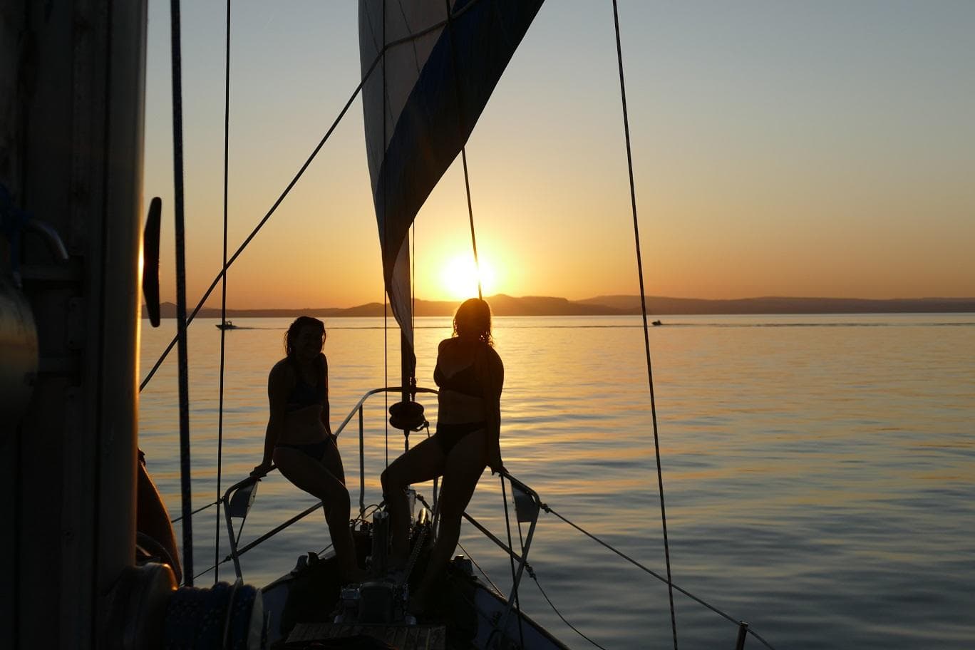 Māori Rock Carvings Kindred Spirit "Sunset Heaven" (Summer Only) - Includes Pizza & Drink