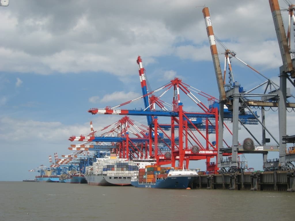 Rundfahrt Containerterminal & Seehundbänke