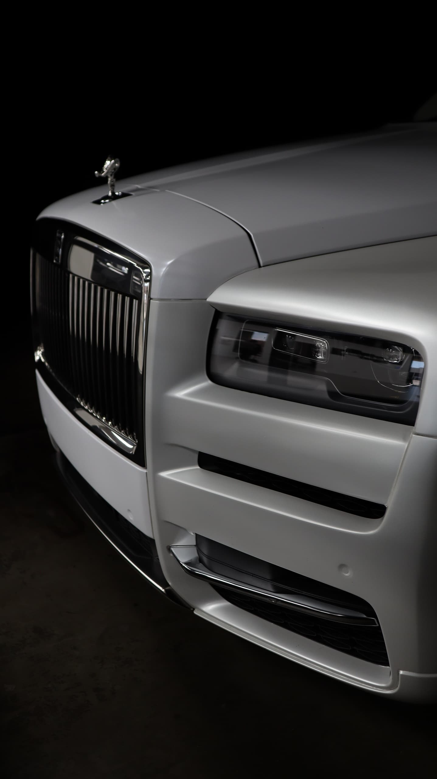Rolls-Royce Cullinan Chauffeur Service