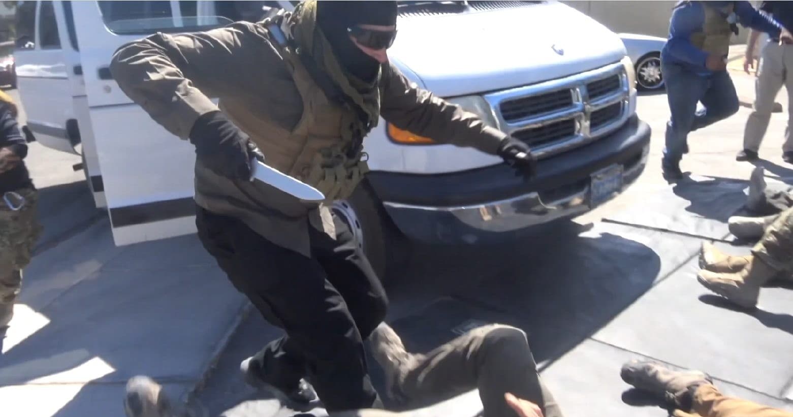 Quick-Venture: Knife Fighting