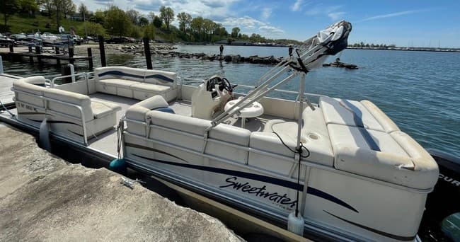 25' Sweetwater Rental