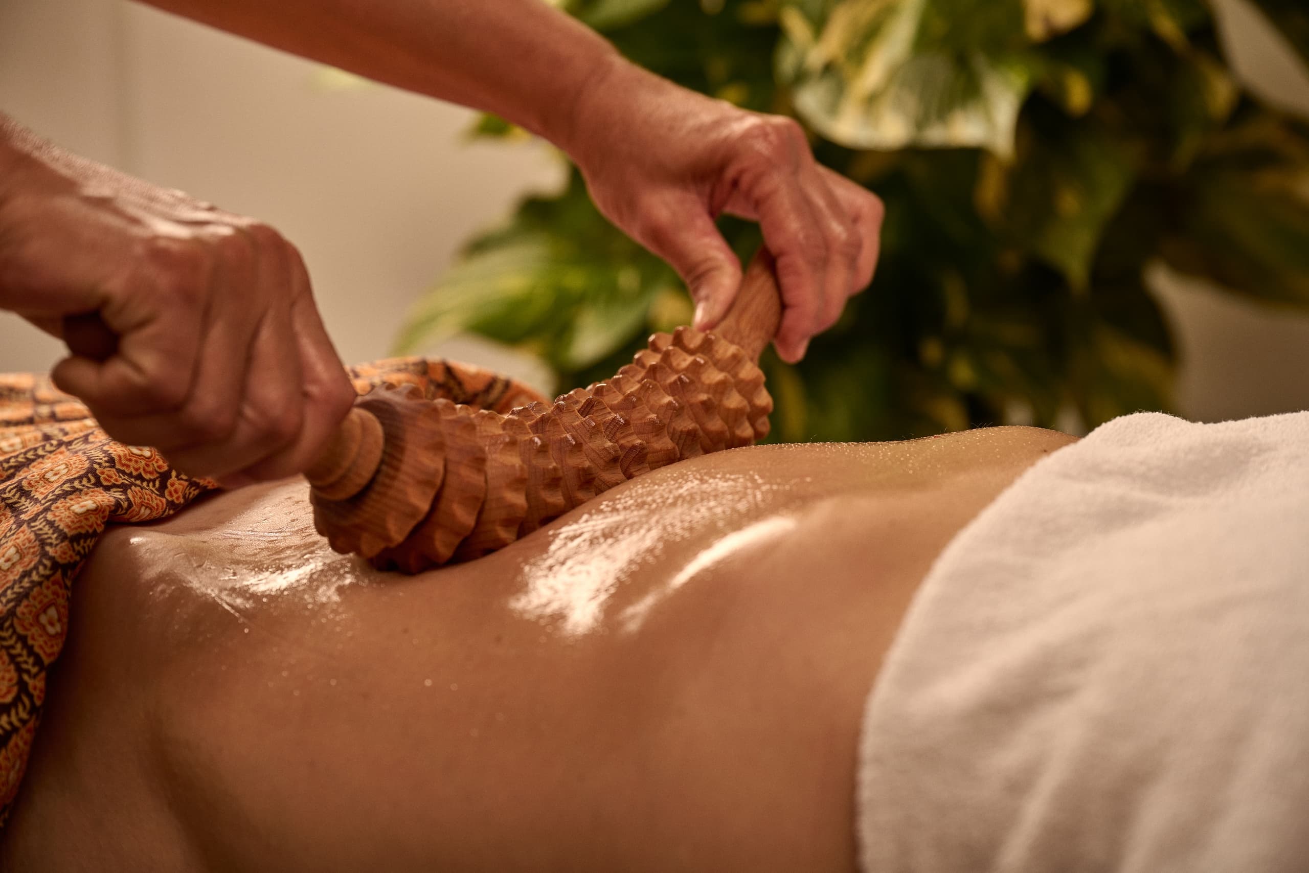 Masaje maderoterapia