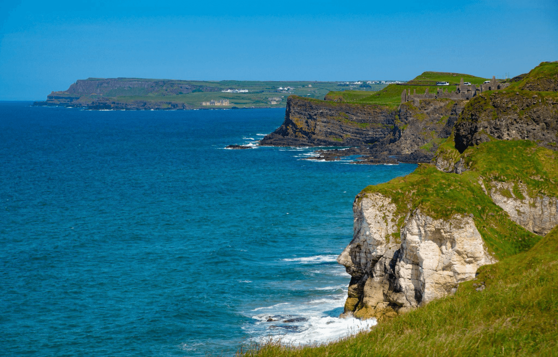Giants Causeway & Bushmills Distillery Day Tour