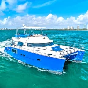 50' Luxury Catamaran