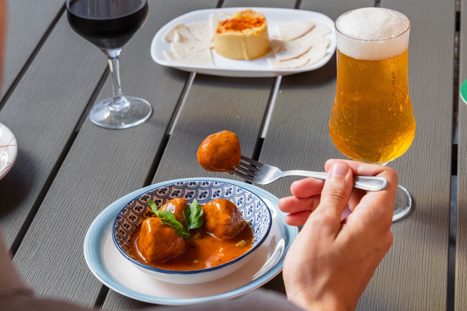 Las Palmas: Gourmet Tapas & Wine Tour