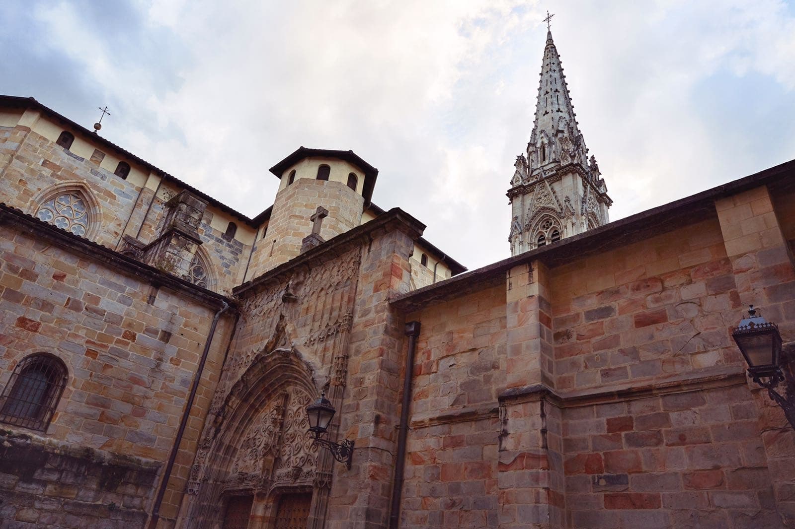 Visita guiada por el casco histórico de Bilbao y la catedral de Santiago