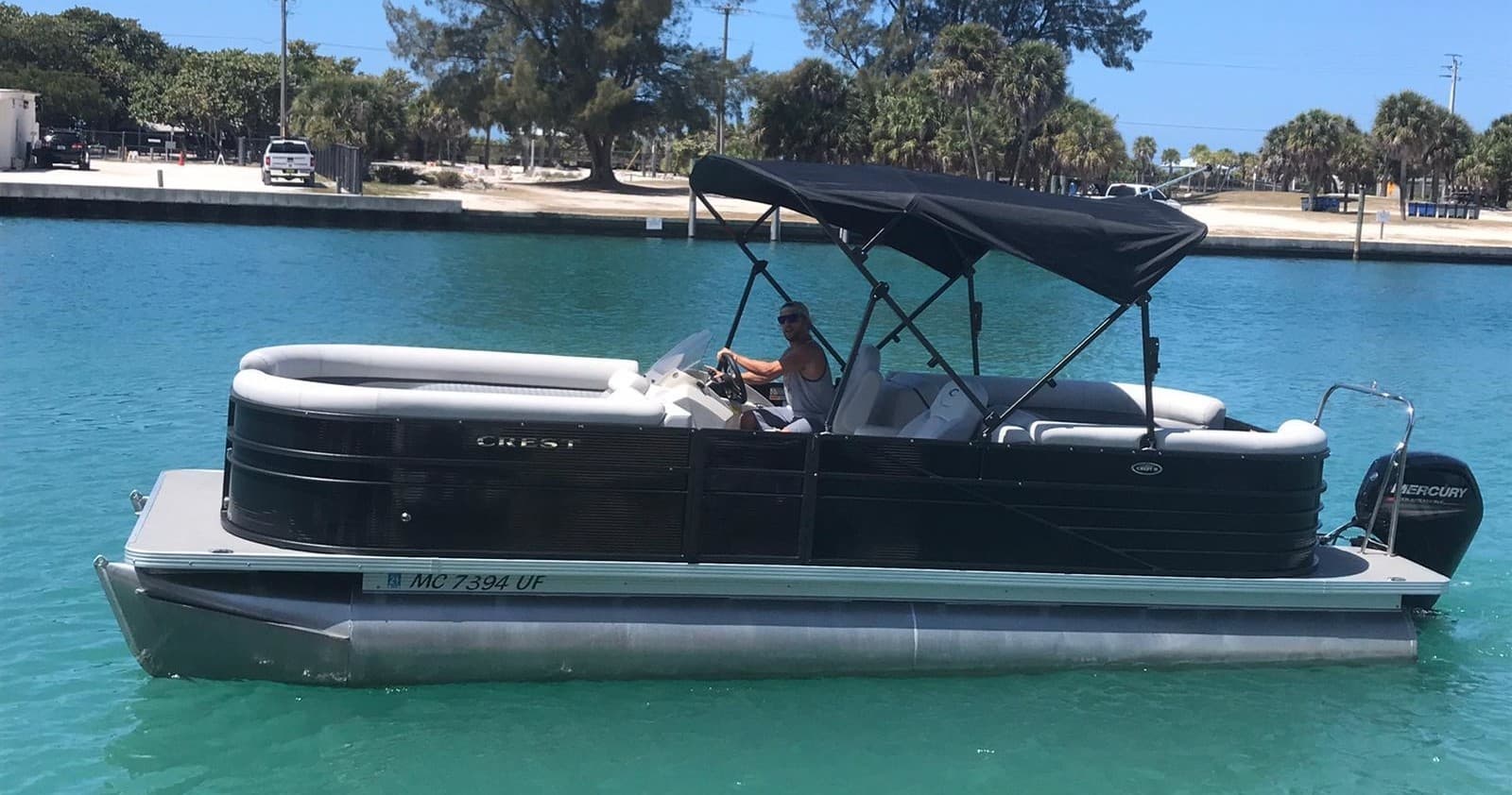 25' Crest Pontoon