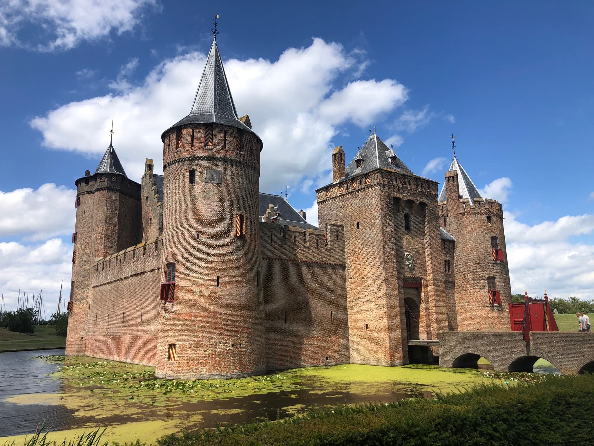 Amsterdam Castle & Utrecht City Tour