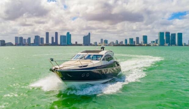43' Marquis