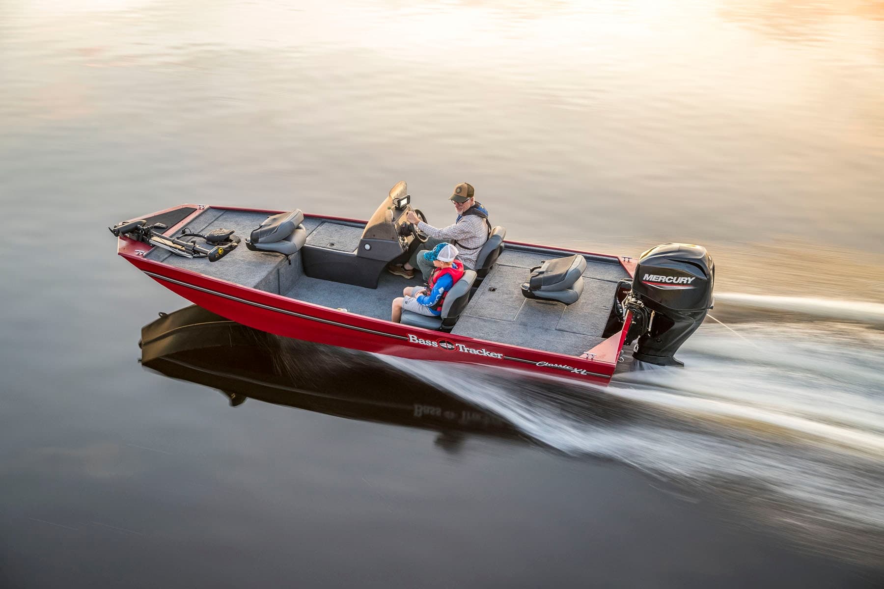 6 Hour - Tracker Fishing Boat Rental - TRX