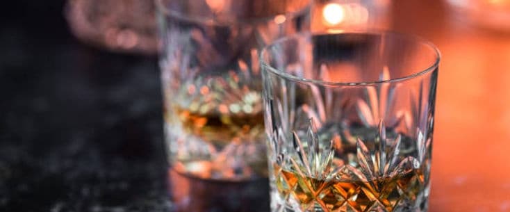 Private Day Tour from Edinburgh to Stirling Castle & Whisky Distillery
