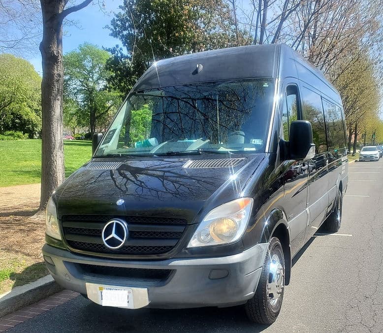Thirteen Passenger Van Rental