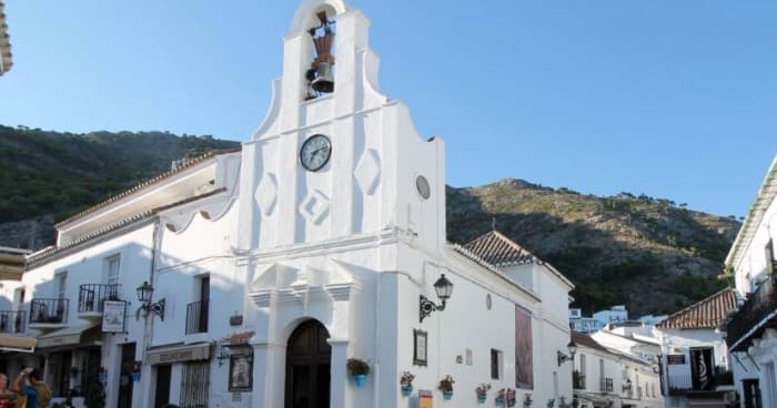 Private Walking Tour to Mijas