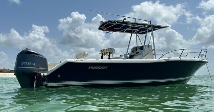 PURSUIT 2470 (24FT)