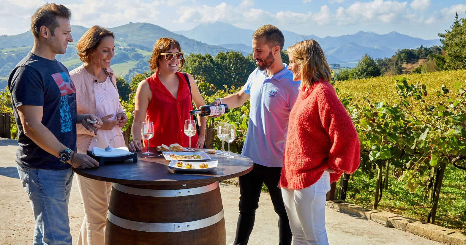 Tour de vino txakoli en Getaria desde San Sebastián
