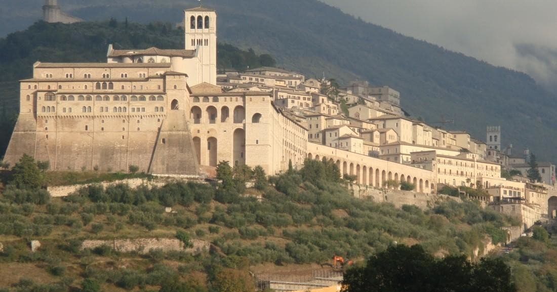 TOUR OF ASSISI AND BASILICA OF ST. FRANCIS VISIT