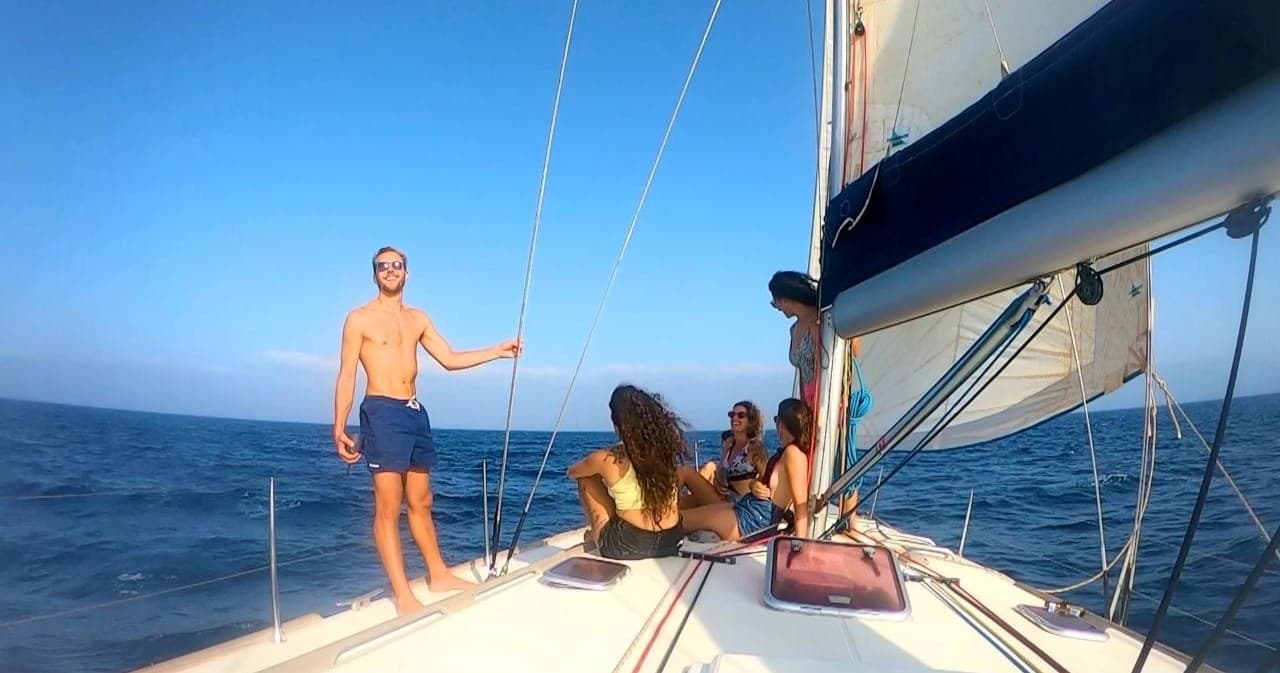 Incredible Full Day Sailing Tour
