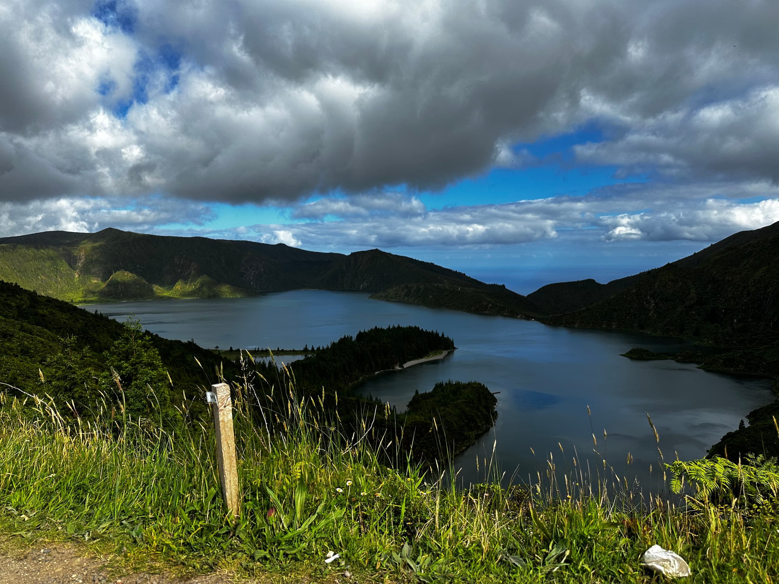 Lagoa do Fogo - Fenais da Luz
