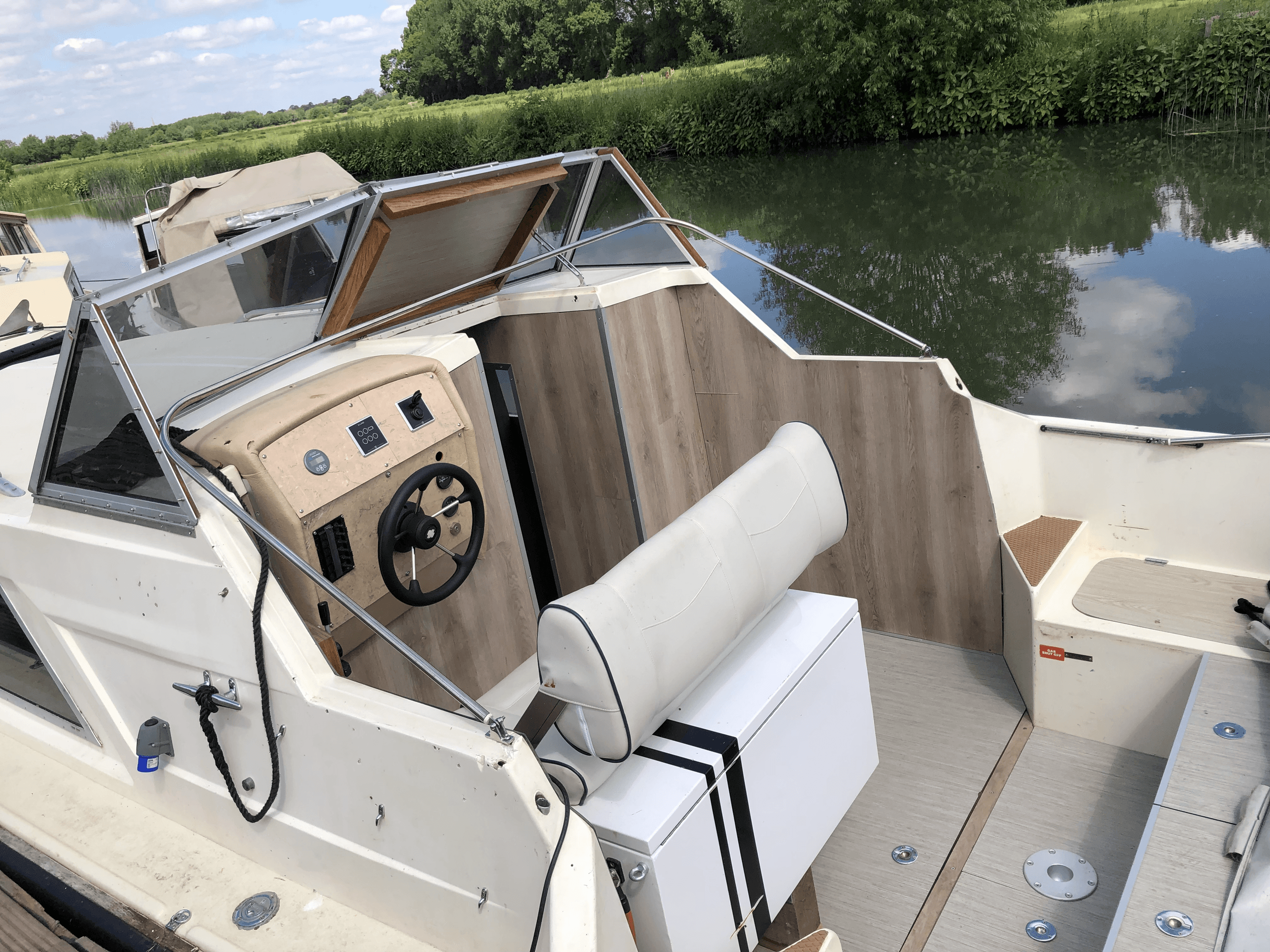Raffles Cruiser