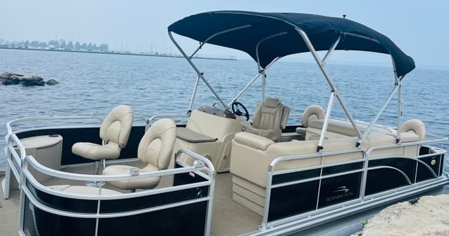 22' Big Bennington Rental