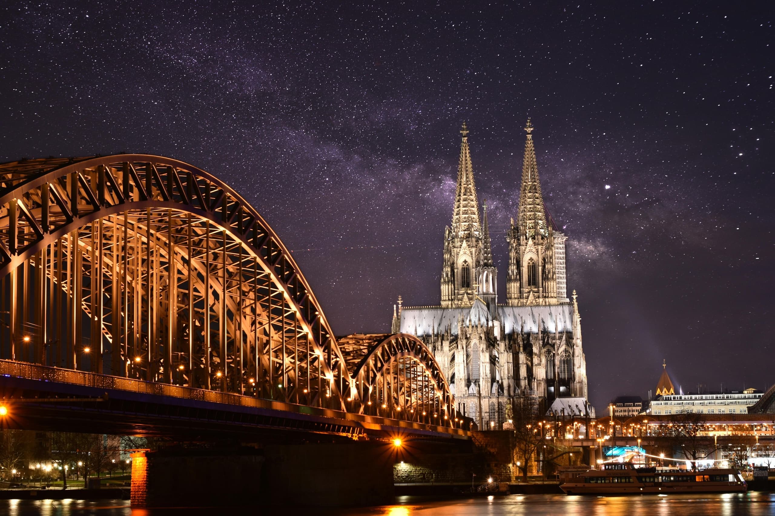Historische Stadtführung Dom & Altstadt auf Wunsch selbst gezapften Kölsch