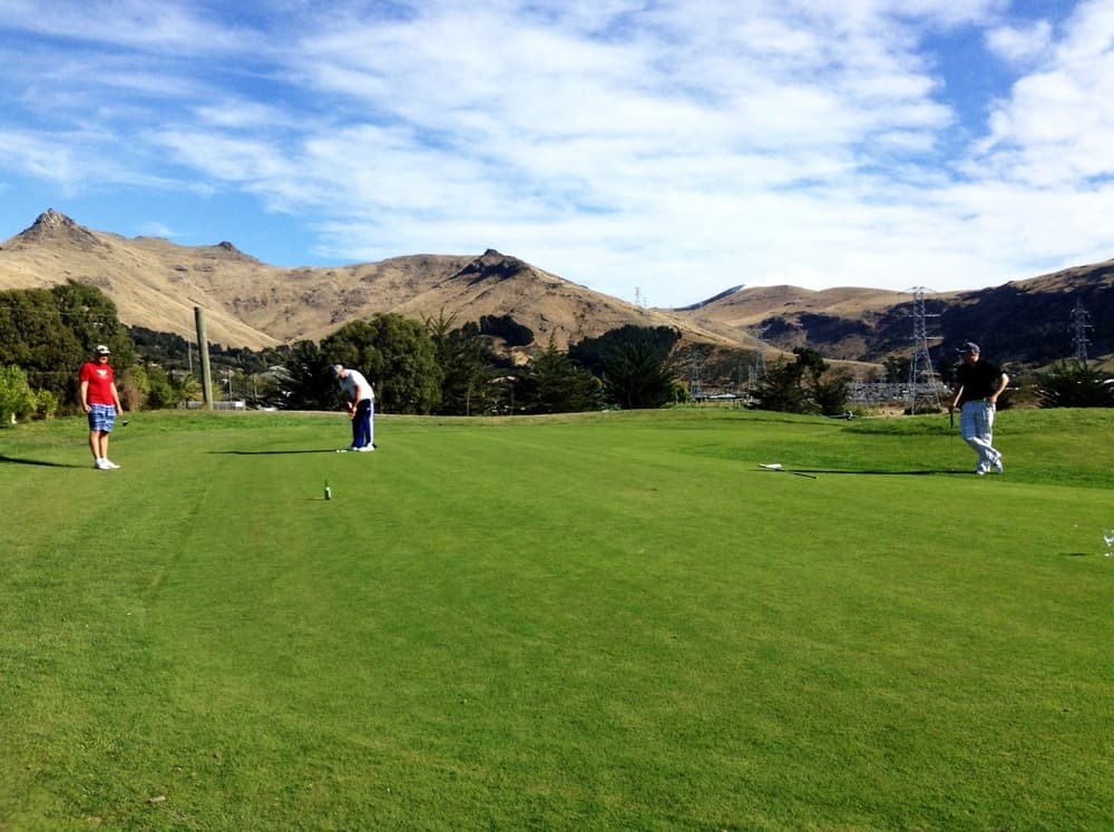 GOLF COURSE FEES (Sat/Sun/Hol)