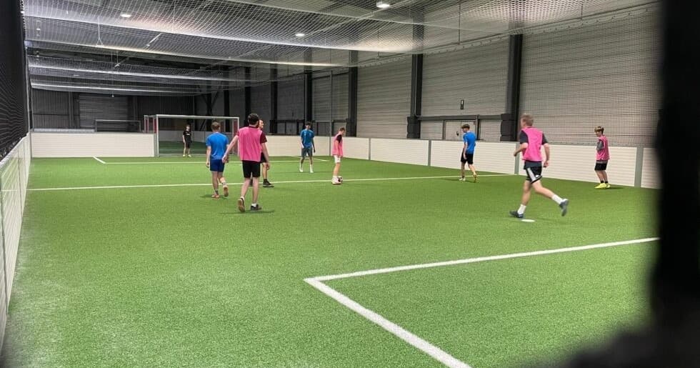 Indoor Soccer: 90 Minuten