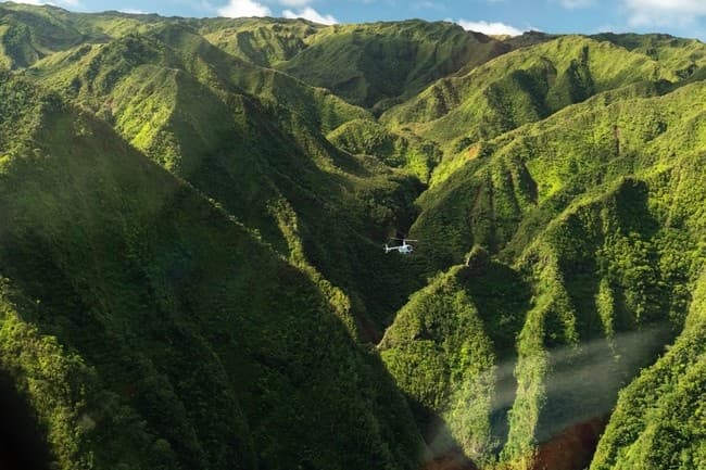 60 Minutes SHARED Helicopter Tour in Honolulu