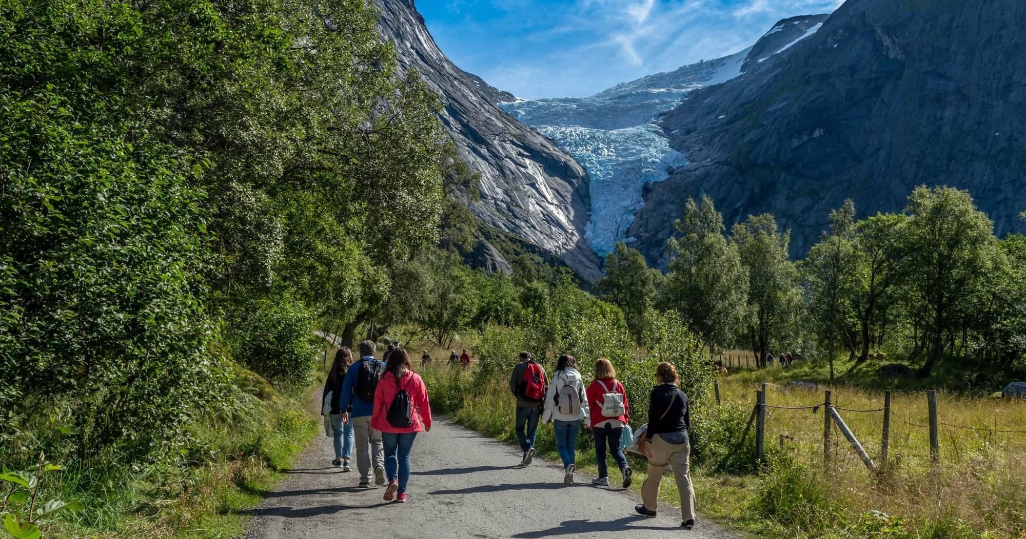 Glacier Express Shuttle Bus Olden - Briksdal