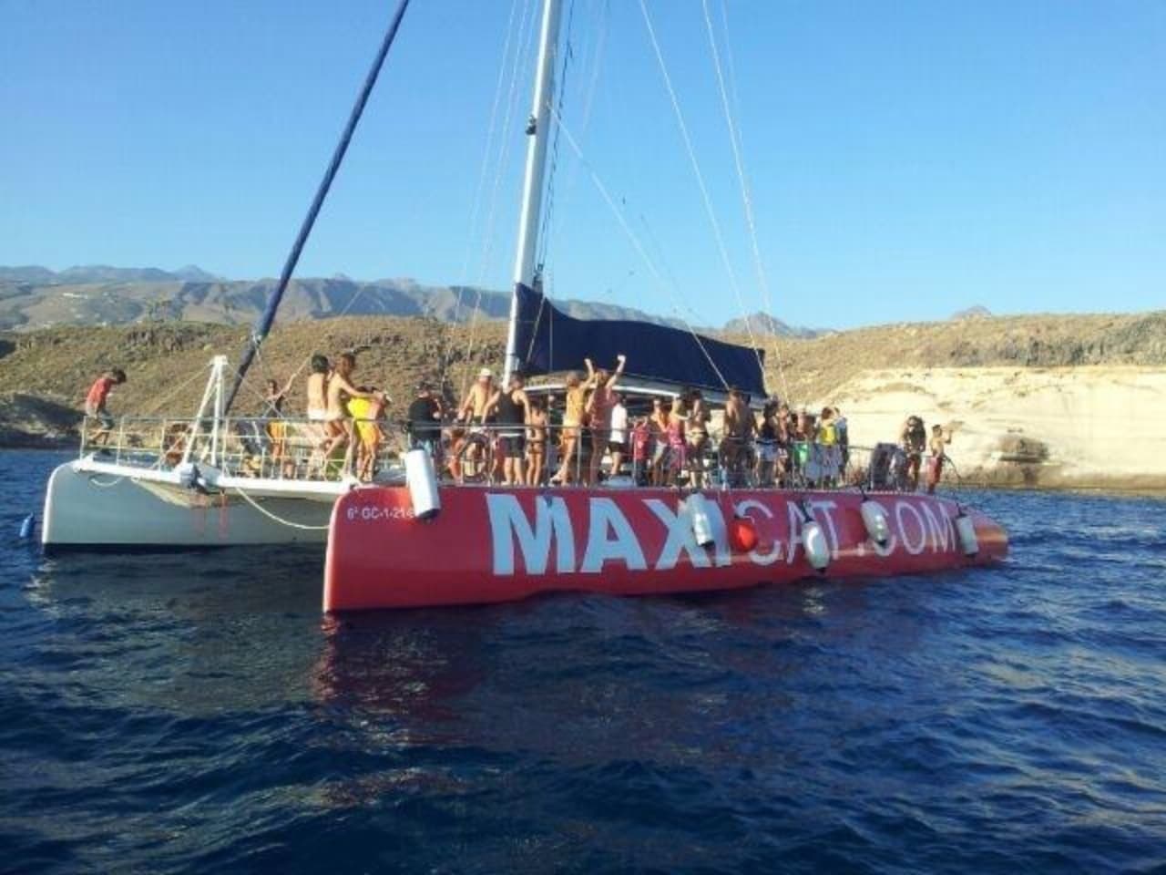 ECO - Catamarán Maxicat desde Puerto Colón
