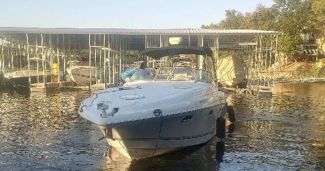 Four Winns 340 - Captained Rental