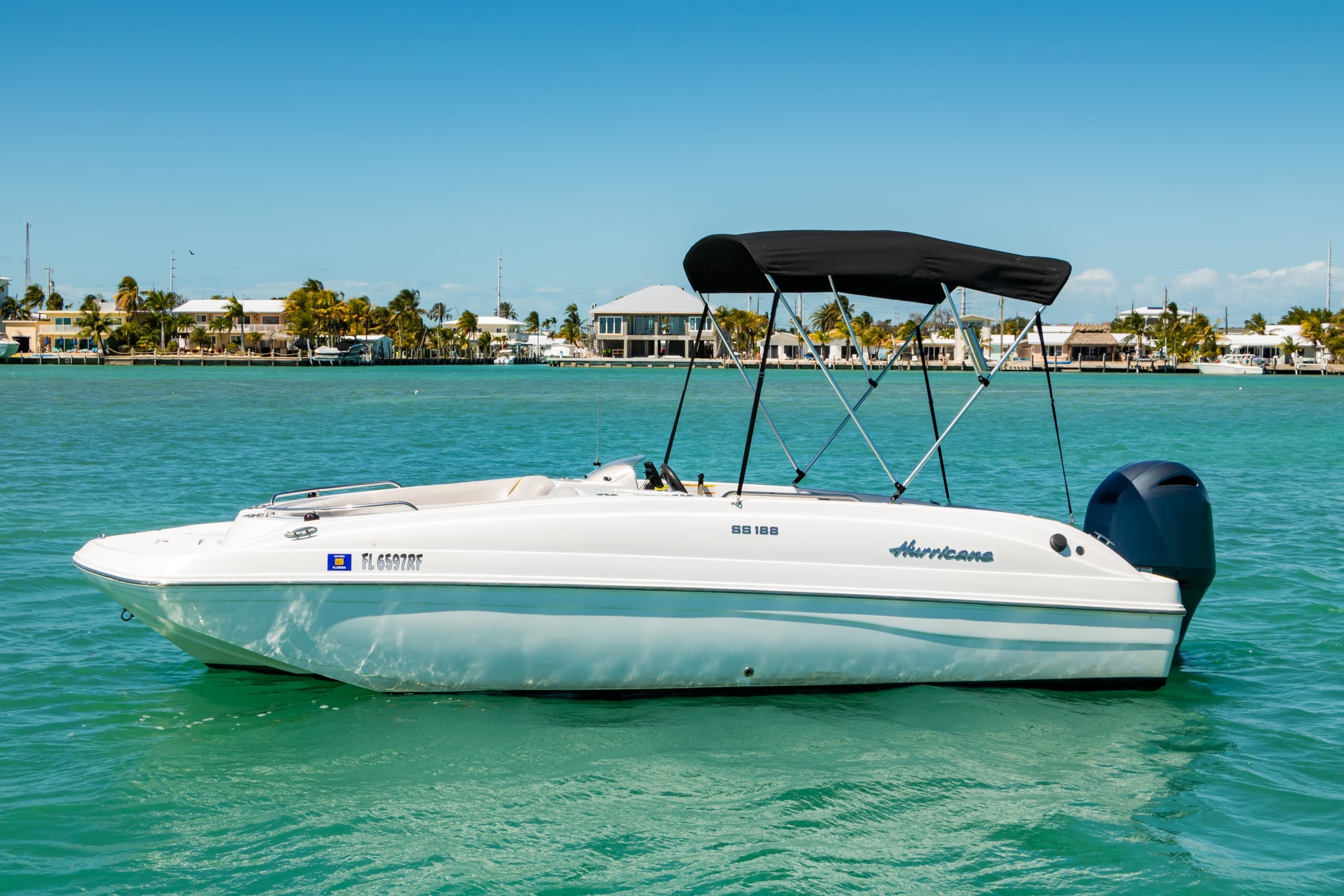 Hurricane Deck Boat Rental - Up to 10 People