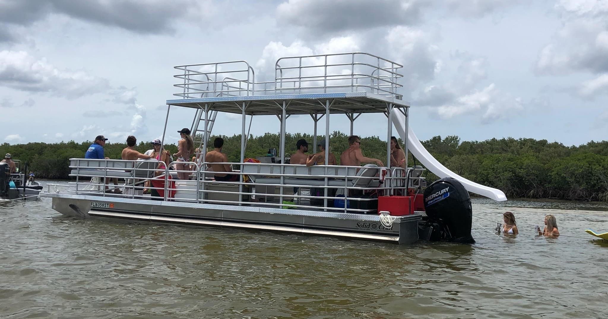 HALF-DAY THE PEARL 30' DOUBLE DECKER CATAMARAN RENTAL